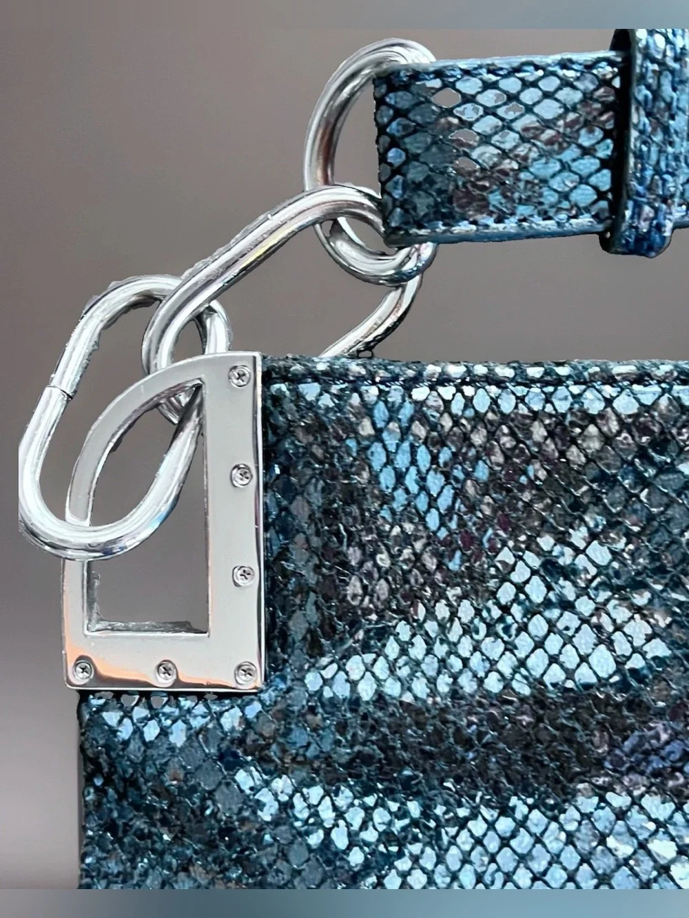 Badgley Mischka Leather Satchel Blue Black Iridescent Bag Snake Skin Style Tote